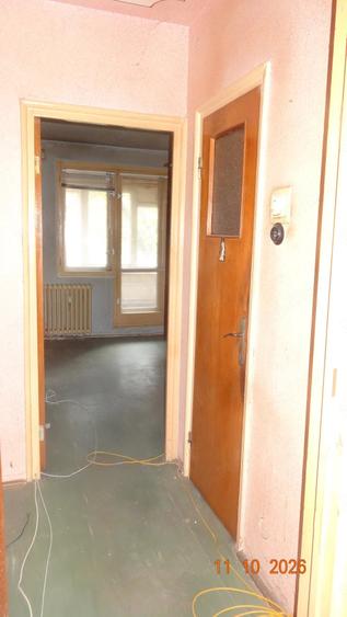 Apartament cu 3 camere semidecomandat în Theodor Pallady