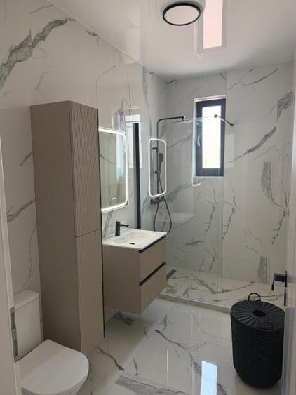 Apartament cu 2 camere semidecomandat în Universitate