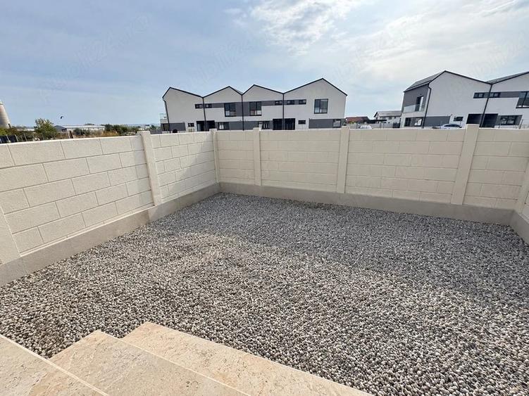 Casă cu 3 camere cu Teren 100 Mp în Central