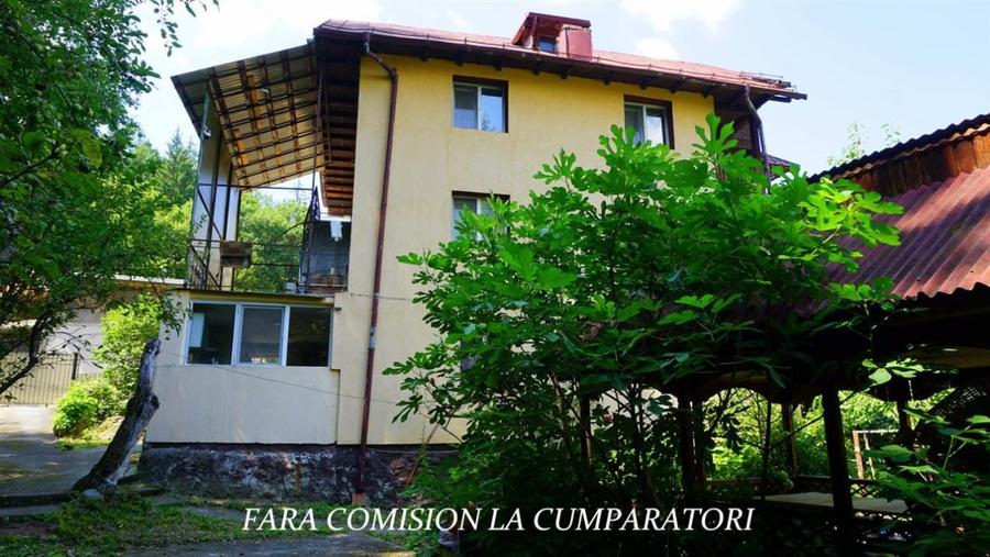Apartament cu 3 camere decomandat în Băile Olănești