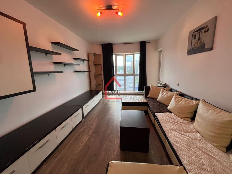 Apartament cu 2 camere semidecomandat, mobilat în Tătărași