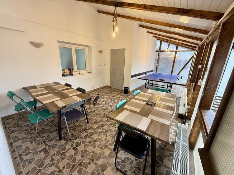 Casă cu 4 camere cu Teren 600 Mp în Central