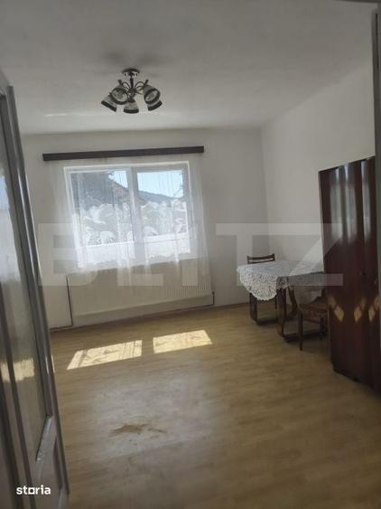 Casă cu 3 camere cu Teren 584 Mp în Central