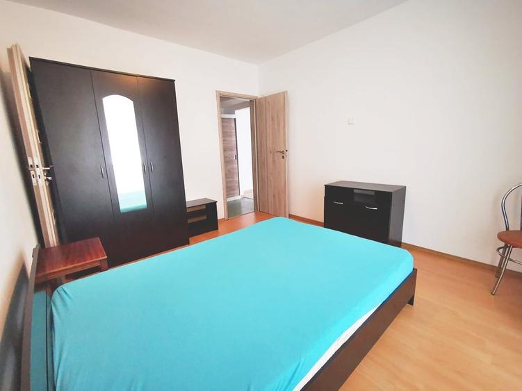 Apartament cu 2 camere decomandat în P-ța Unirii
