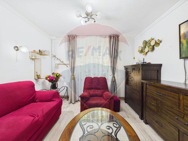 Apartament cu 4 camere semidecomandat, mobilat în 13 Septembrie