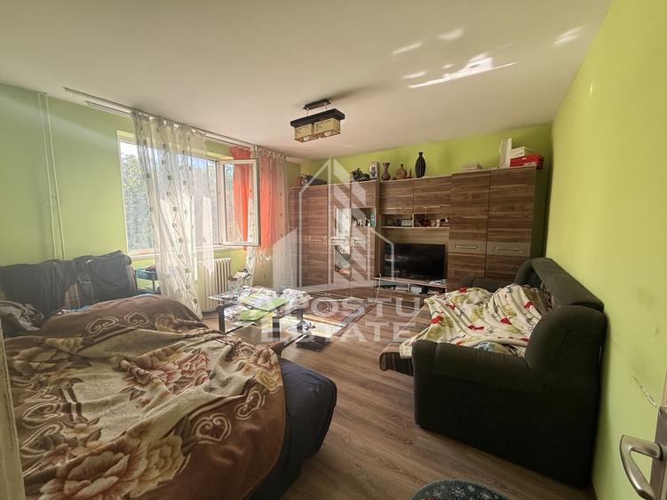 Apartament cu 2 camere decomandat în Circumvalațiunii