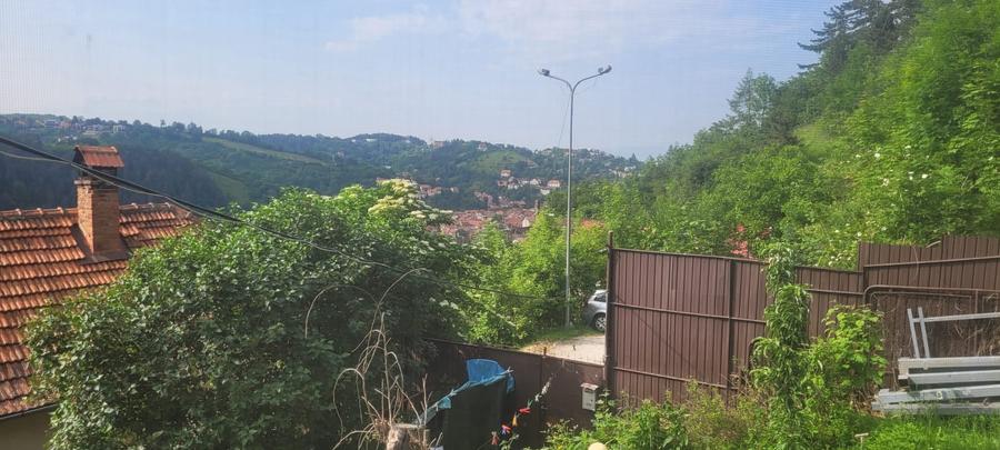 Casă individuală cu 3 camere cu Teren 345 Mp în Schei