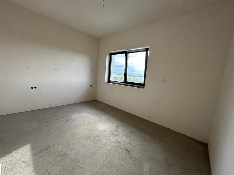 Duplex cu 4 camere cu Canalizare în Feleacu