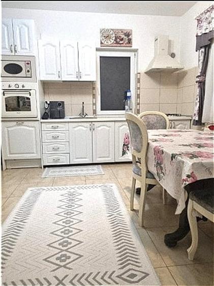 Casă individuală cu 5 camere cu Garaj în Central