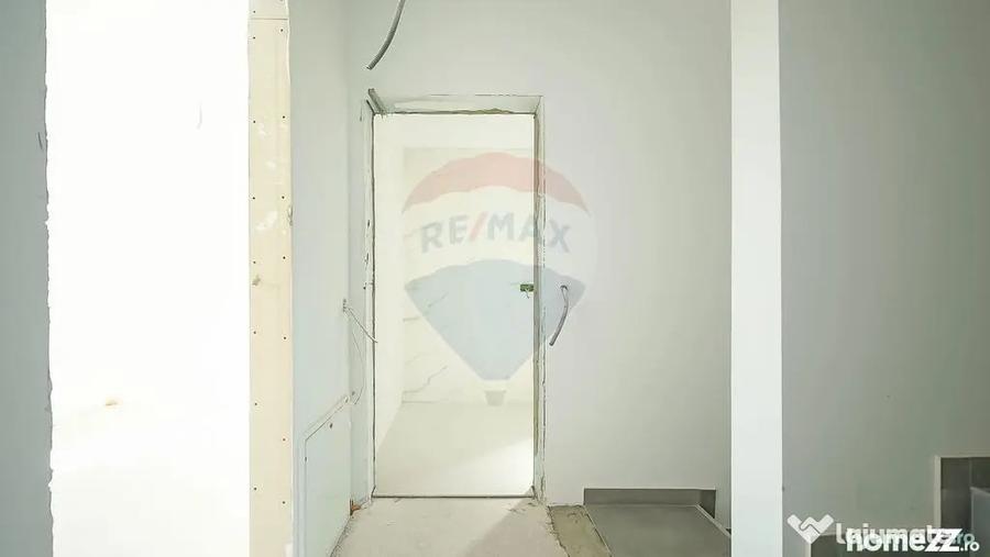 Casă cu 5 camere cu Teren 178 Mp în Tărlungeni
