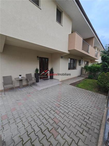 Duplex cu 4 camere cu Teren 258 Mp în Florești
