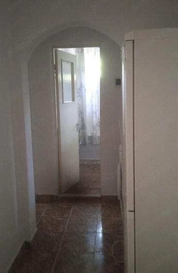 Apartament cu 2 camere decomandat în Micro 20