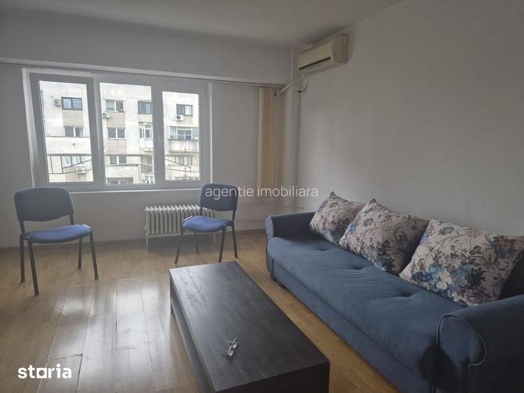 Apartament 3 camere zona Calea Calarasilor