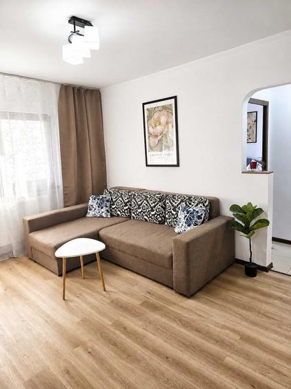Apartament cu 2 camere semidecomandat în Inel I