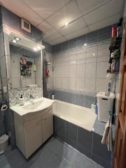Apartament cu 3 camere decomandat, mobilat în Bogdan Vodă