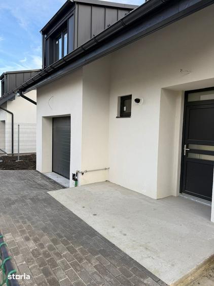 Casă cu 4 camere cu Teren 350 Mp în Unirii