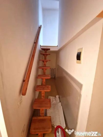 Apartament cu 4 camere decomandat în Central