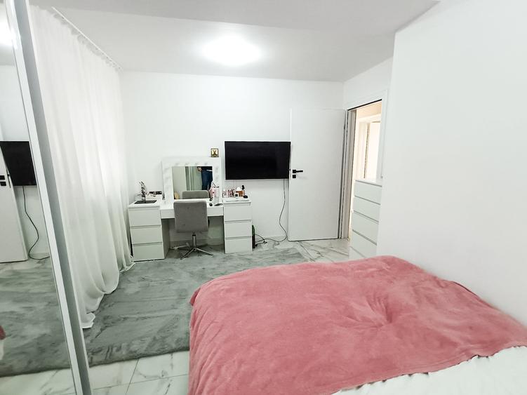 Apartament cu 3 camere decomandat în Chiajna