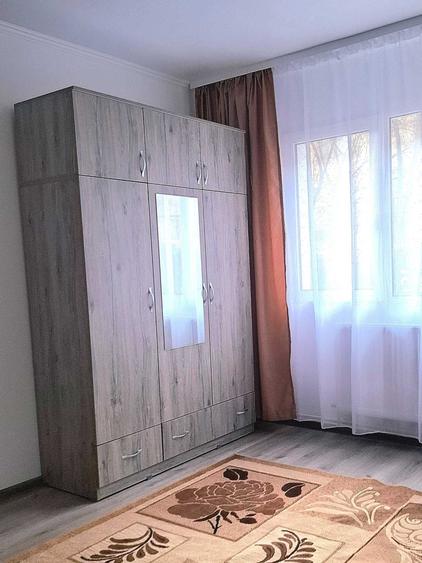 Apartament cu 2 camere în Podu Roș