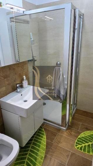 Apartament cu 4 camere decomandat în Tineretului