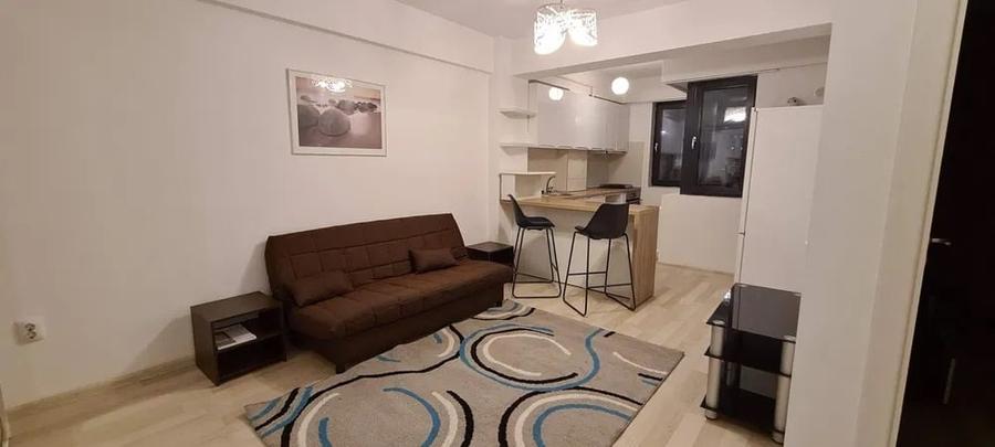 Apartament cu 2 camere semidecomandat, mobilat în Central