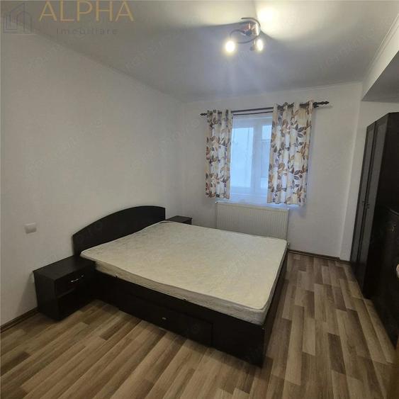 Apartament cu 3 camere decomandat în Calea Moldovei
