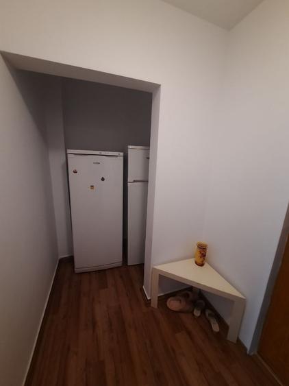 Apartament cu 3 camere semidecomandat în Dărmănești