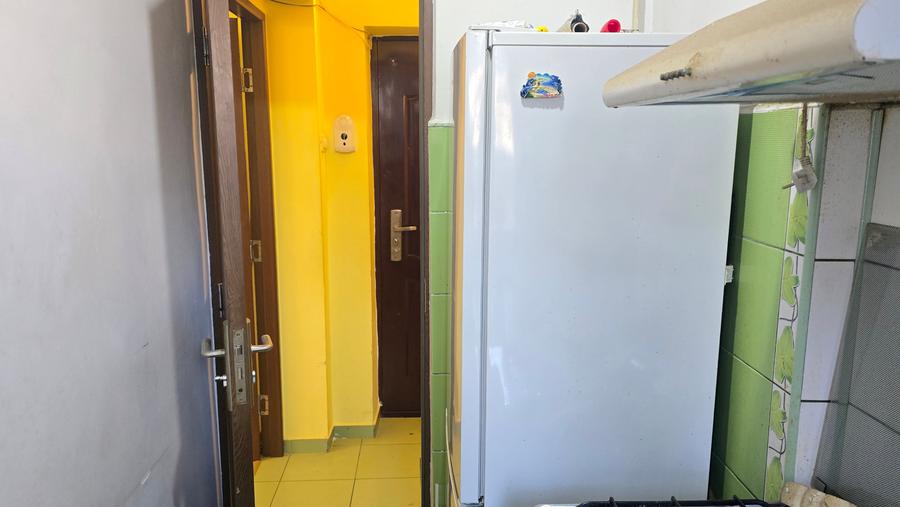 Apartament cu 2 camere semidecomandat în Dacia