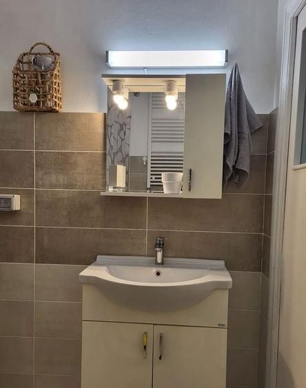Casă cu 3 camere cu Teren 100 Mp în Colentina