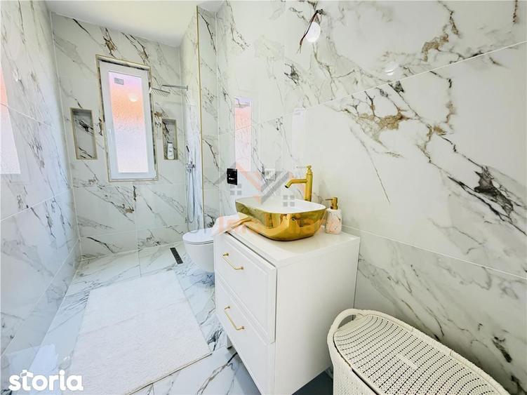 Casă cu 2 camere cu Teren 570 Mp în Sânmartin