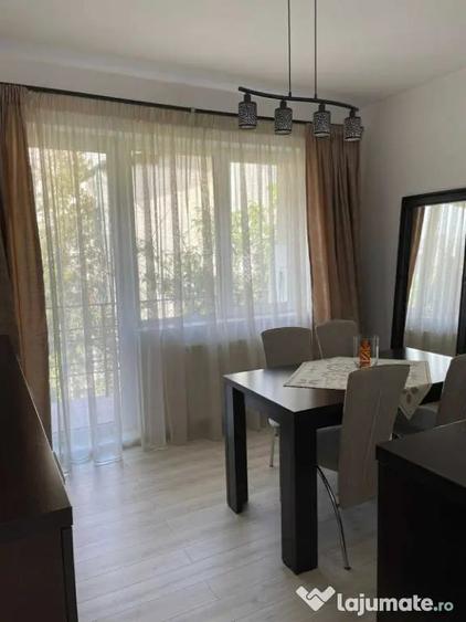 Apartament cu 2 camere decomandat în Zorilor