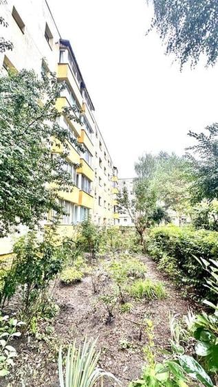 Apartament cu 3 camere decomandat în Astra