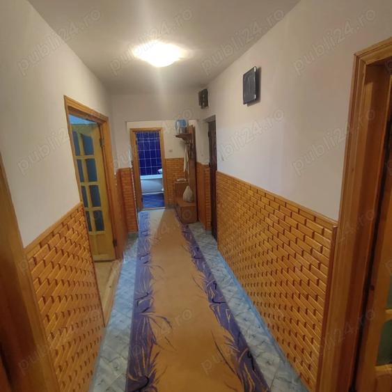 Apartament cu 3 camere decomandat în Cug