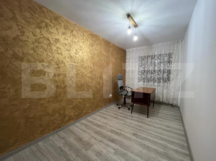 Apartament cu 3 camere decomandat în 1 Mai