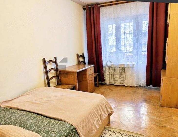 Apartament cu 4 camere decomandat în Ultracentral