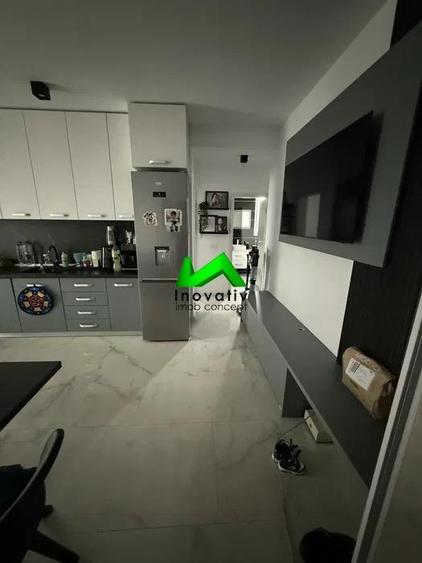 Apartament cu 3 camere decomandat, mobilat în Hipodrom 3