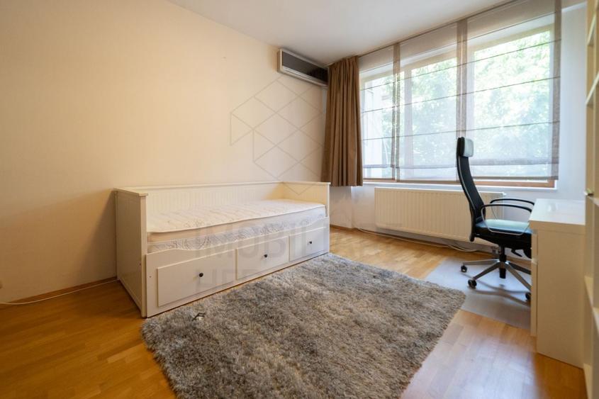 Apartament cu 4 camere decomandat, mobilat în Herăstrău