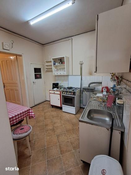 Casa P+1 cu doua apartamente independente, teren de 385 mp Dambul - 16