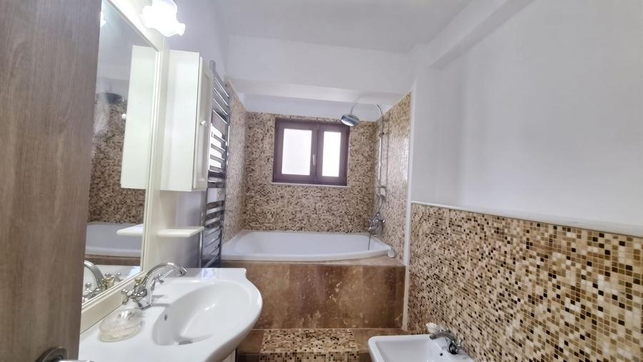 Apartament cu 2 camere, mobilat în Tomis Plus
