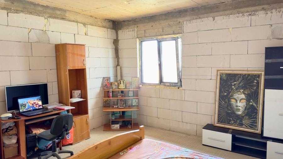 Casă individuală cu 3 camere cu Canalizare în Bâcu
