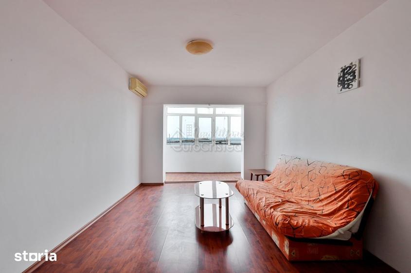 Apartament cu 2 camere decomandat în Est