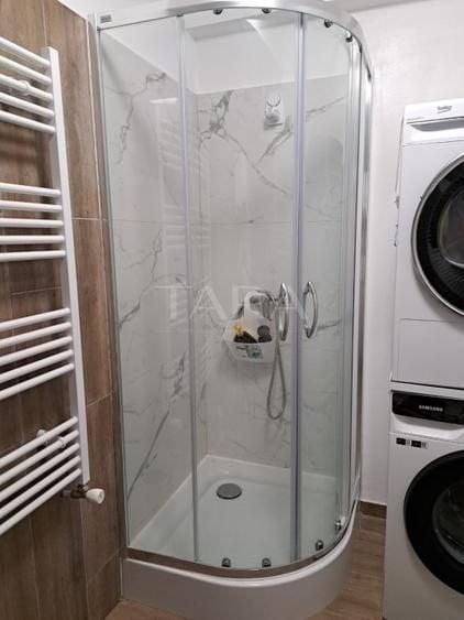 Apartament cu 3 camere semidecomandat, mobilat în Vest