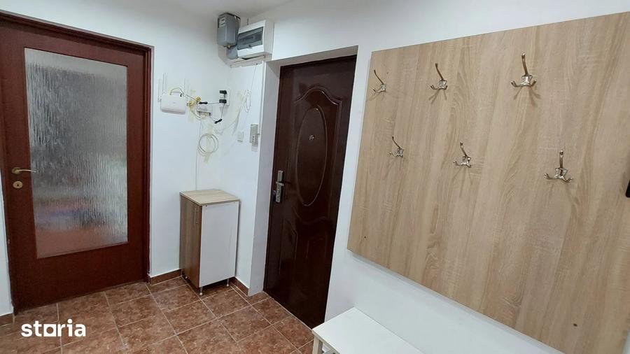 Apartament cu 2 camere semidecomandat, mobilat în Moșilor