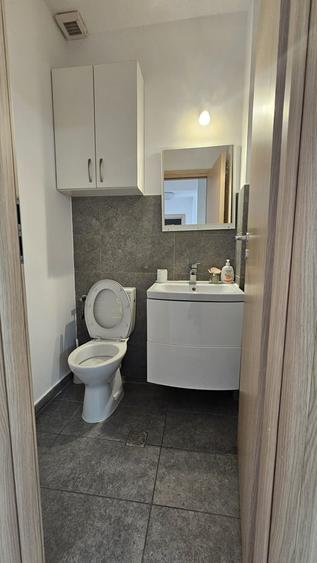 Apartament cu 3 camere decomandat în 1 Decembrie 1918