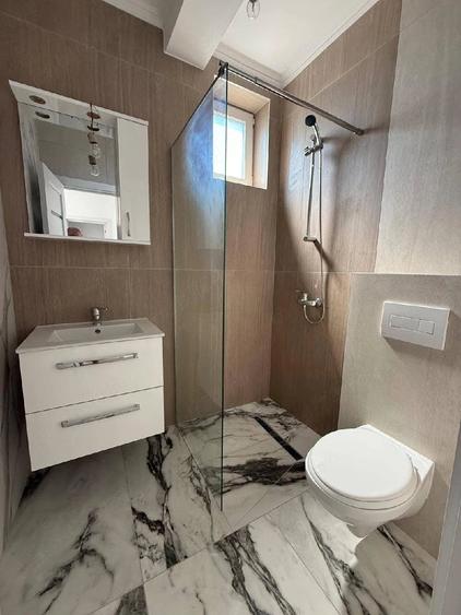 Casă cu Teren 450 Mp în Central