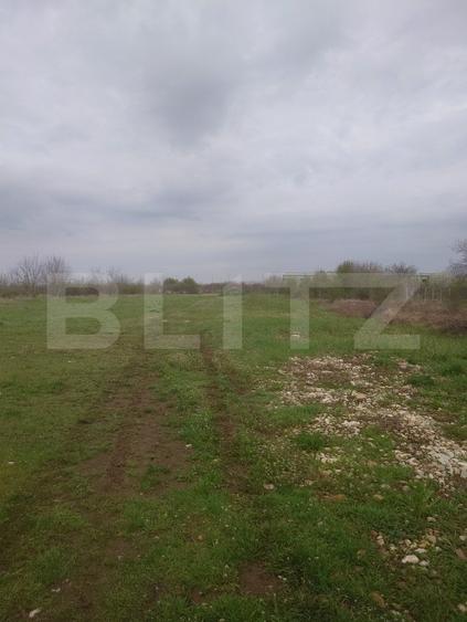 Teren agricol intravilan de 3515 mp, în Exterior Sud