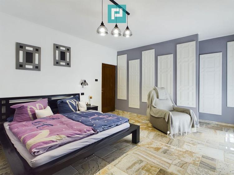 Casă cu 5 camere cu Teren 750 Mp în Grădiște