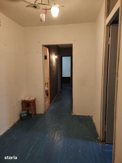 Apartament cu 3 camere decomandat în Rahova