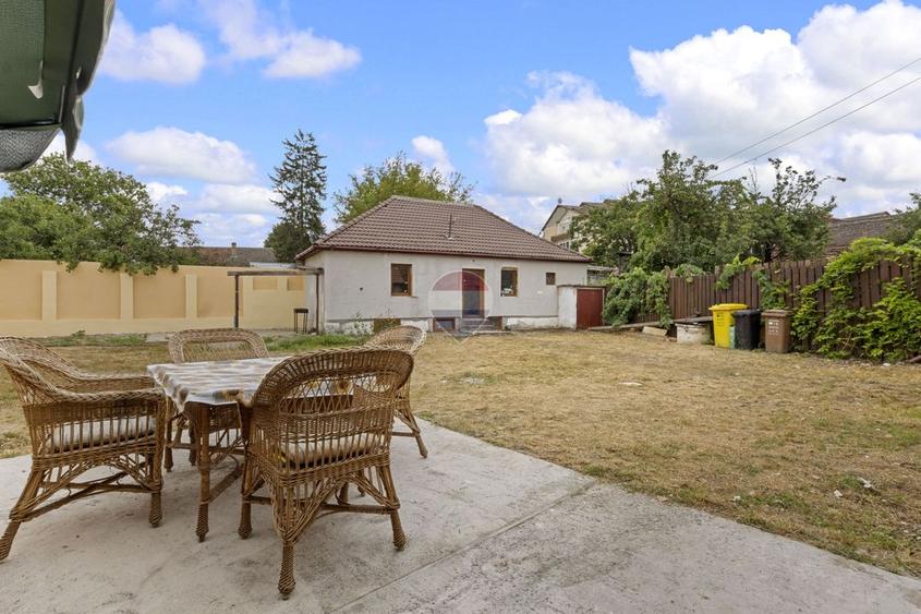 Casă individuală cu 3 camere cu Teren 435 Mp în Ultracentral