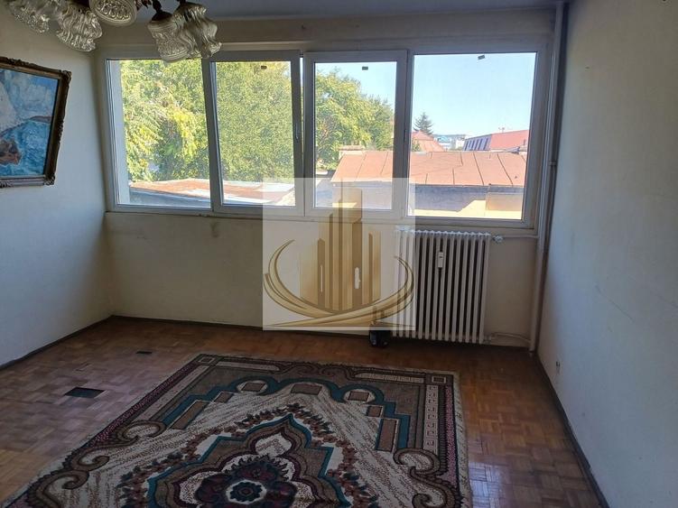 Apartament cu 2 camere decomandat în Cantemir